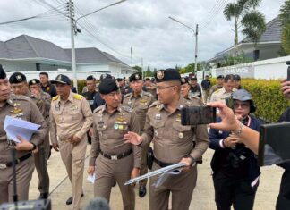 Vorgehen in Hua Hin gegen Dutzende Ausländer, die angeblich thailändische Strohmänner benutzten, um Land im Wert von 300 Millionen Baht zu verstecken