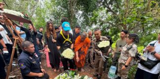 White Flowers Cover Site Where Bodies Found as Chonburi Governor Joins Public in Final Memorial for Diana and Roman; Russian Family Touched by Thai Kindness