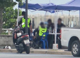 Pattaya City stänger av sex tjänstemän på grund av påstådda inofficiella böter som krävts av turister vid Bali Hai-piren.