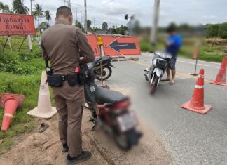Good Samaritans and Highway Officers Chase Mother-Son Pair Suspected of Cutting Streetlights on Highway 331 Near Pattaya