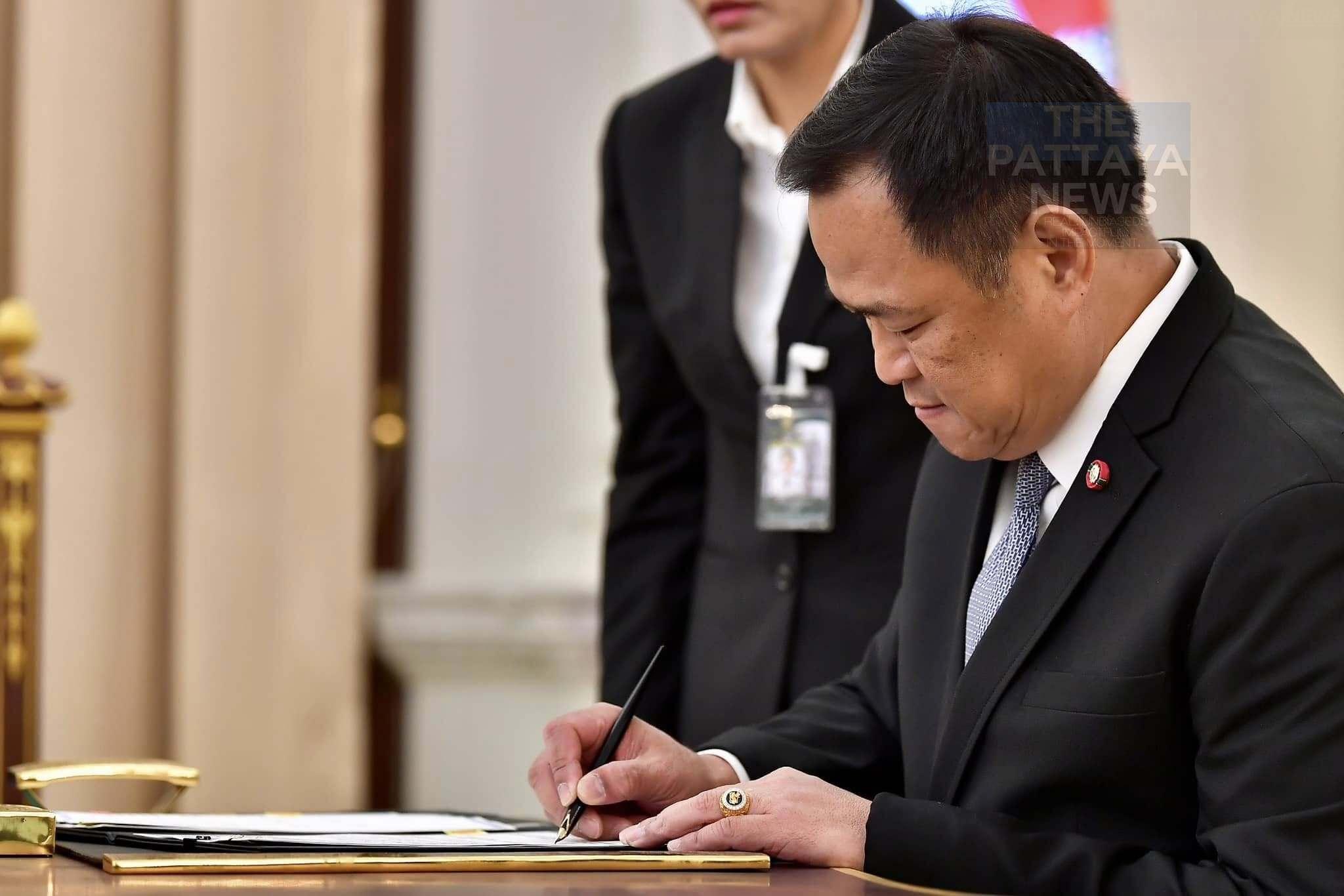 French National Ordered Deported from Thailand by Prime Minister After Violent Incident on Koh Samui 494678153_23863221829979034_7017240248386743686_n (1)