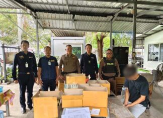 Chinese Man Arrested in ฺBanglamung for Possession of 1,292 Packs of Contraband Cigarettes