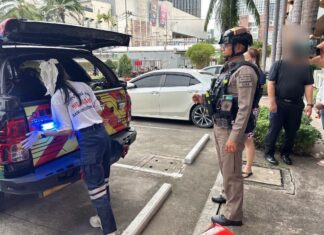 Indian Tourist Seriously Injured After Accidentally Falling From Pattaya Hotel, Rescue Workers Suspect Alcohol Intoxication was Main Cause