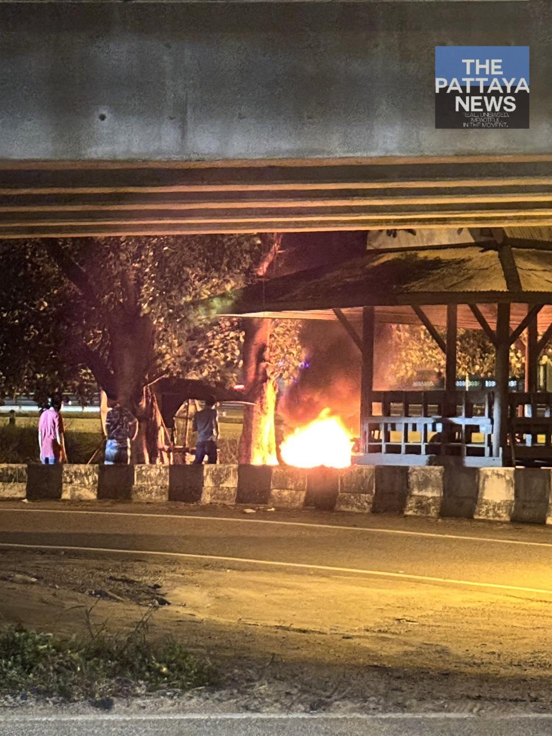 Mentally Ill Man Sets Woman's Motorbike on Fire for Apparently No Reason in Pattaya Photo_1788640712004