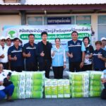 La municipalité de Takhian Tia et le NHSO offrent des soins à domicile et distribuent des couches pour adultes à 38 résidents. 1791364743985