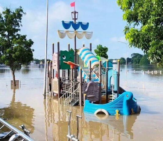 Flooding Continues Across Parts of Thailand as Ratchaburi Park and Riverside Area Floods