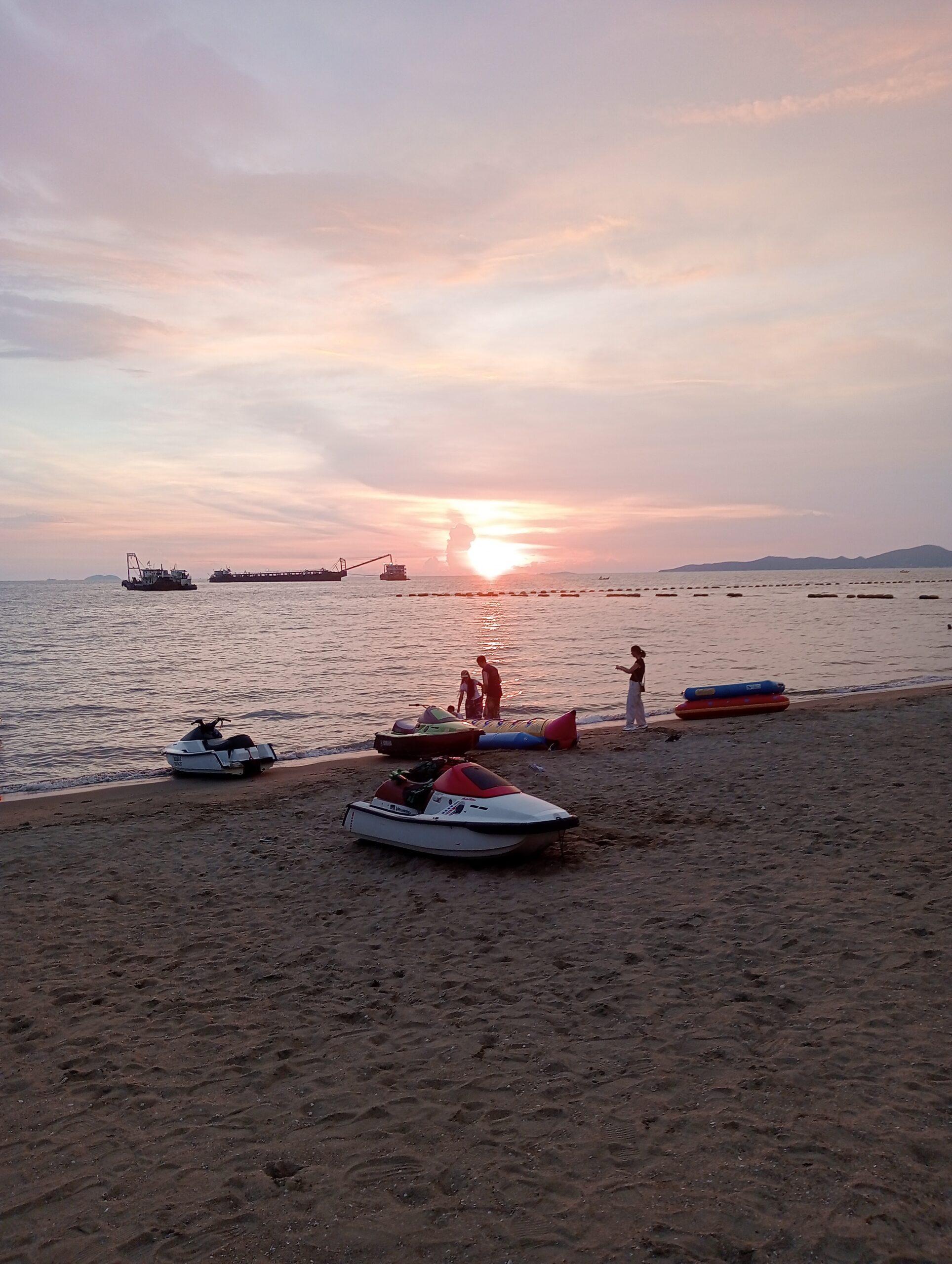 Seven-Year-Old Boy Rescued After Nearly Drowning at Pattaya Beach ...