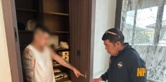 Un expatriado extranjero en Pattaya afirma que tres hombres armados, posiblemente chinos, irrumpieron en su casa, lo encañonaron y le robaron más de 35 millones de baht en criptomonedas, relojes y objetos de valor.