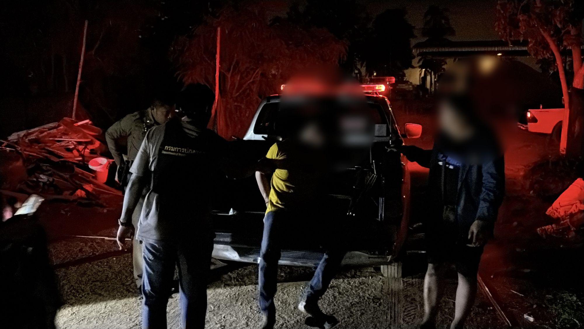 Pattaya news photo: scene outside the Huai Yai workers' camp in Banglamung, Thailand, after a stabbing during a drinking dispute
