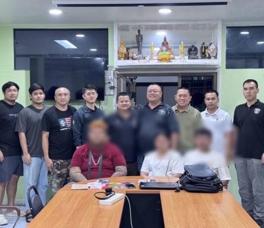 파타야 콜센터 급습 작전에서 사이버 경찰 복구 사기 혐의로 3명 체포